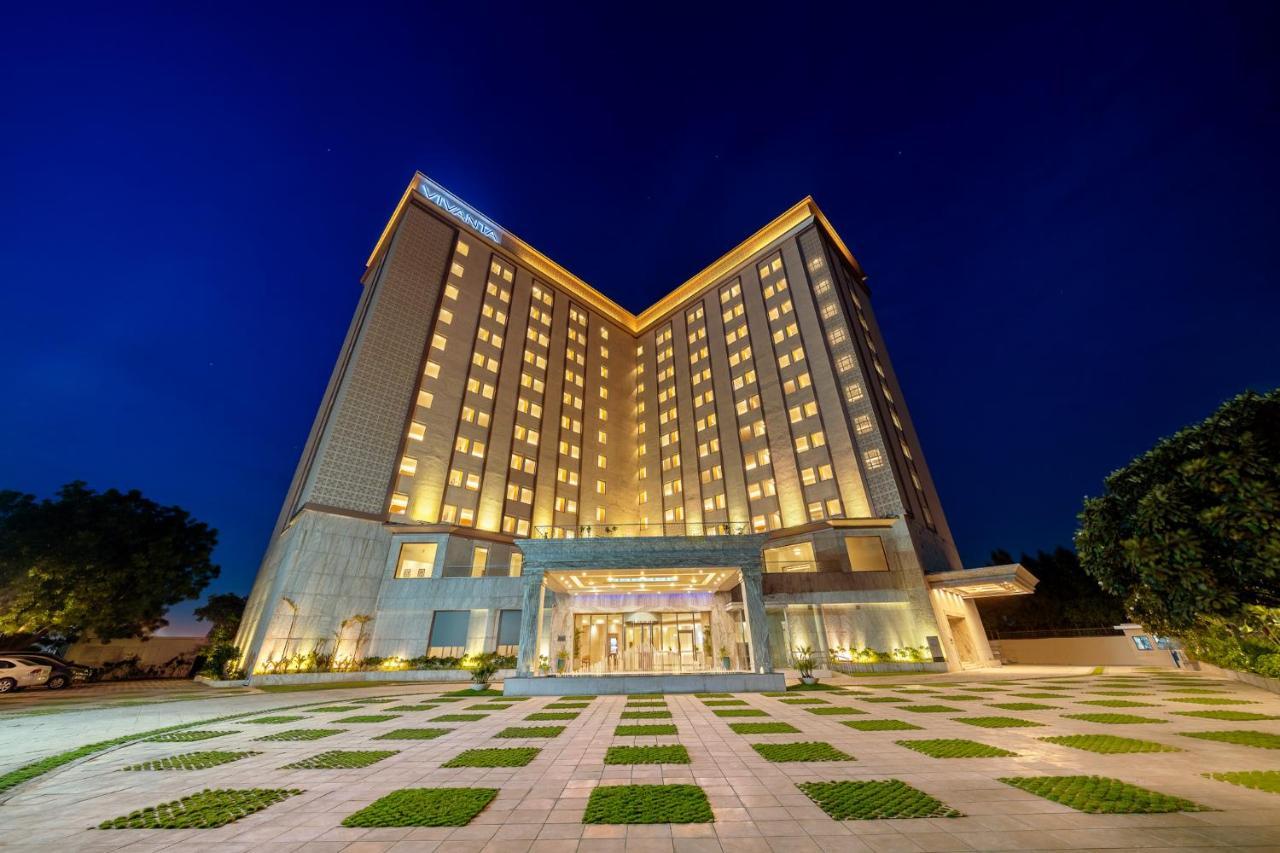 Vivanta Ahmedabad Sg Highway Eksteriør billede