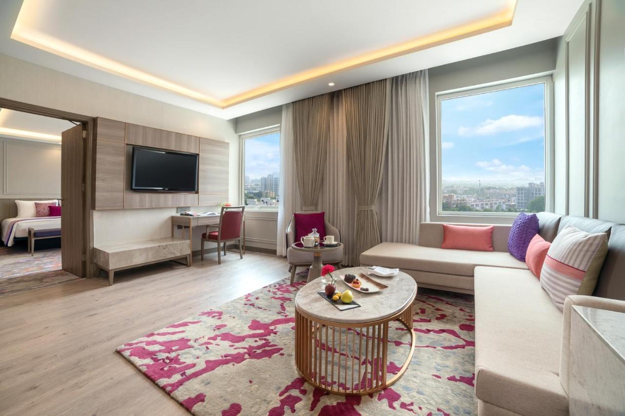 Vivanta Ahmedabad Sg Highway Eksteriør billede