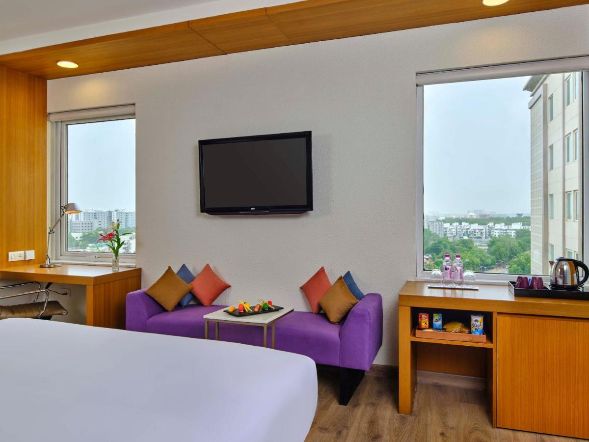 Vivanta Ahmedabad Sg Highway Eksteriør billede