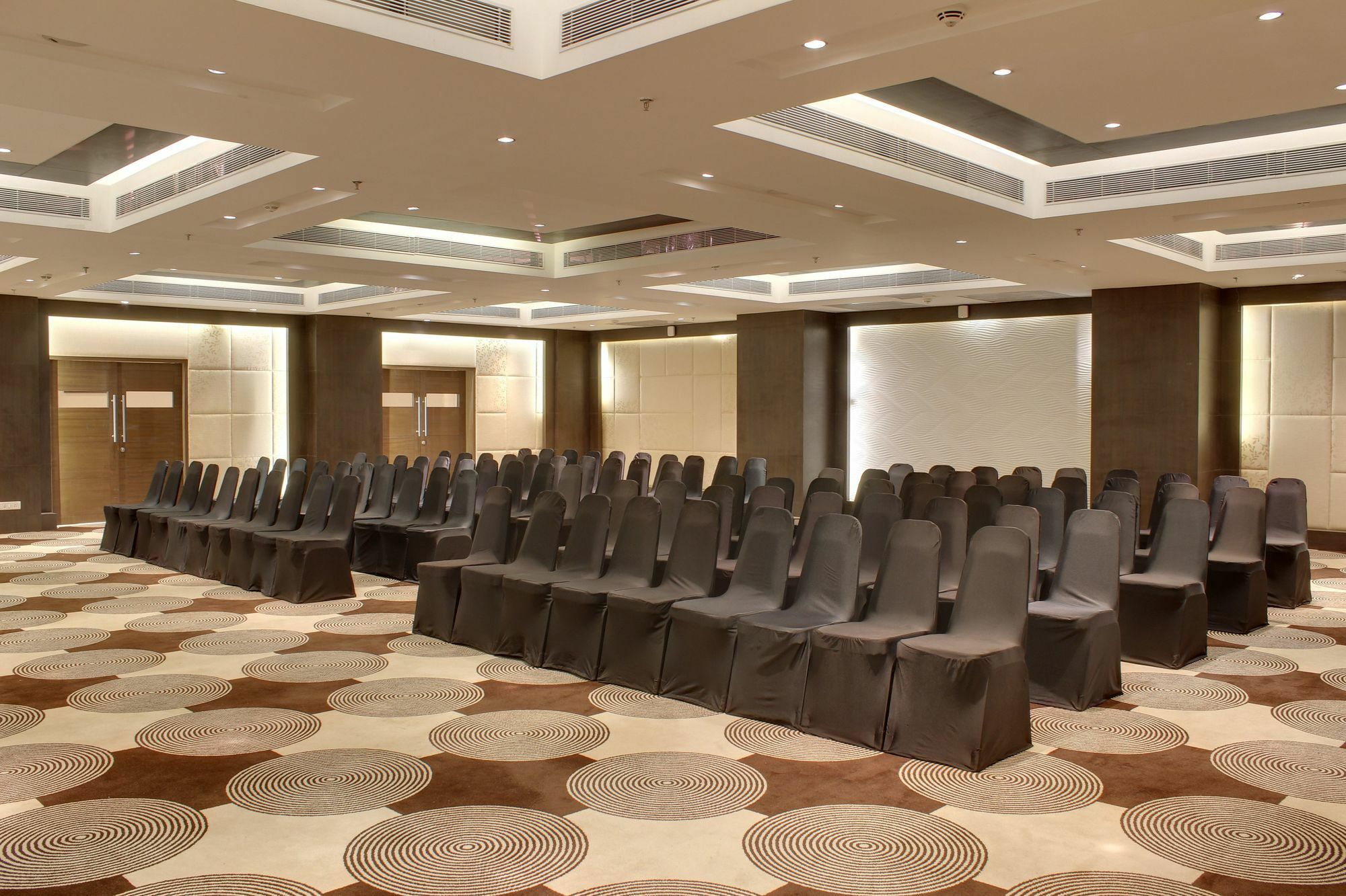 Vivanta Ahmedabad Sg Highway Eksteriør billede